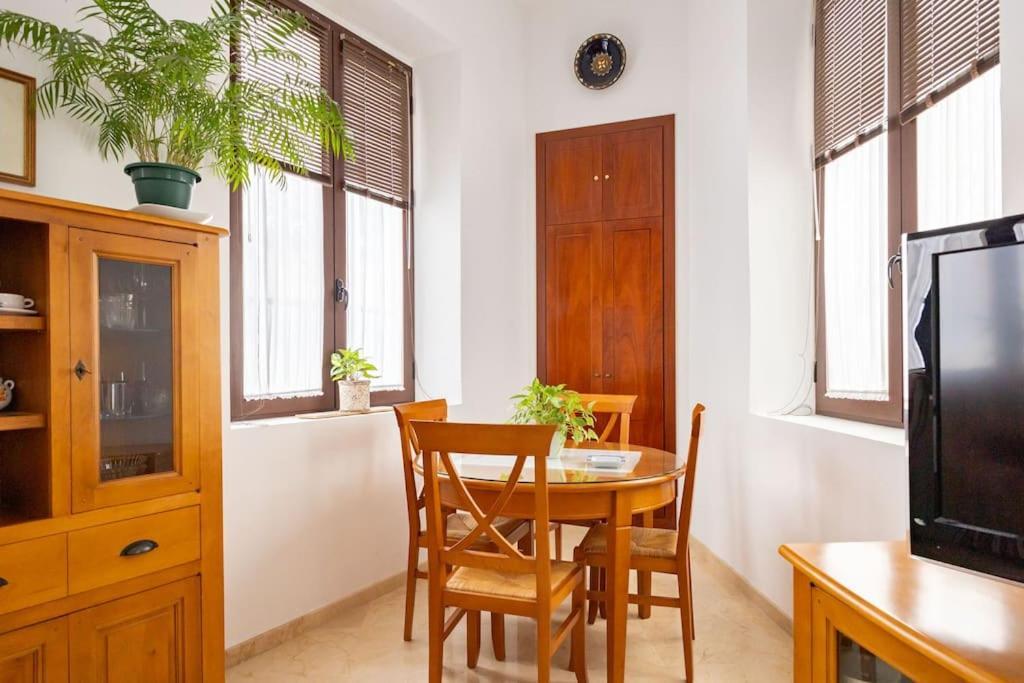 Narciso Campillo Oasis By Valcambre Apartment Seville Luaran gambar